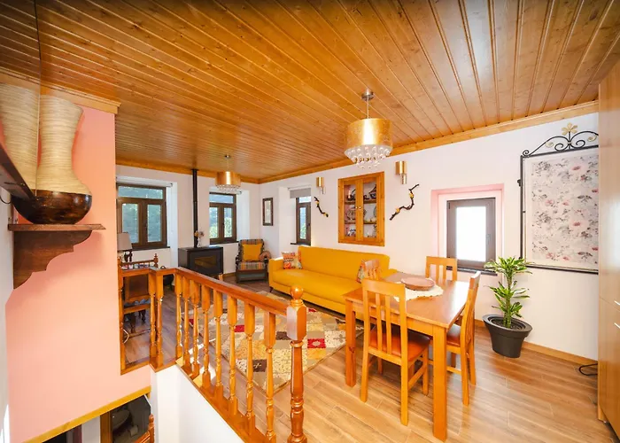 Casa de Férias Montanhas Do Xisto - Solar Do Xisto Poente