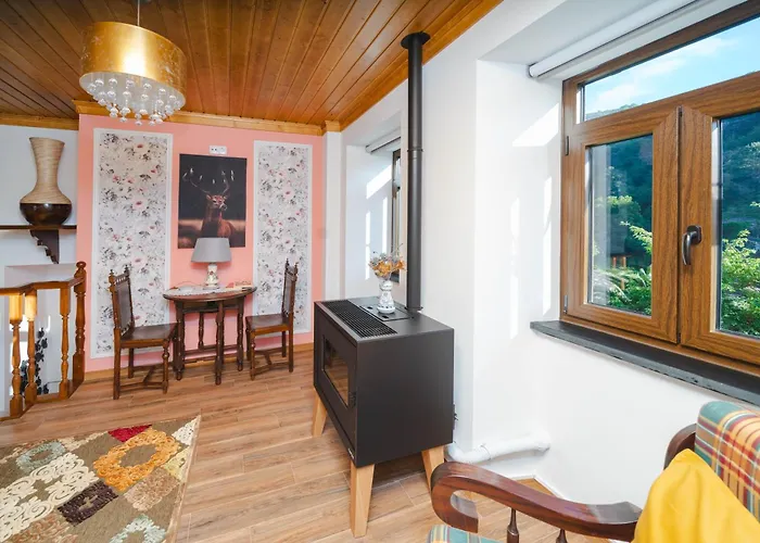 Casa de Férias Montanhas Do Xisto - Solar Do Xisto Poente *